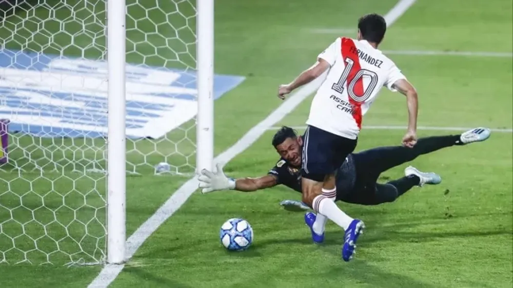 River derrotó a Arsenal pero sufre por los lesionados