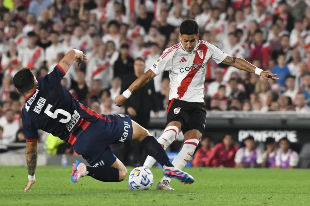 Racing cayó en un partidazo