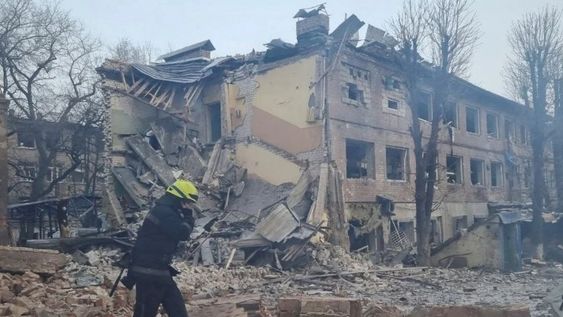 Rusia bombardea la ciudad de Lutsk, muy cerca Polonia