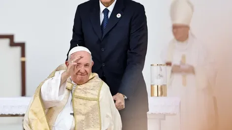 El papa Francisco pidió rechazar el “ojo por ojo, diente por diente” en una misa multitudinaria