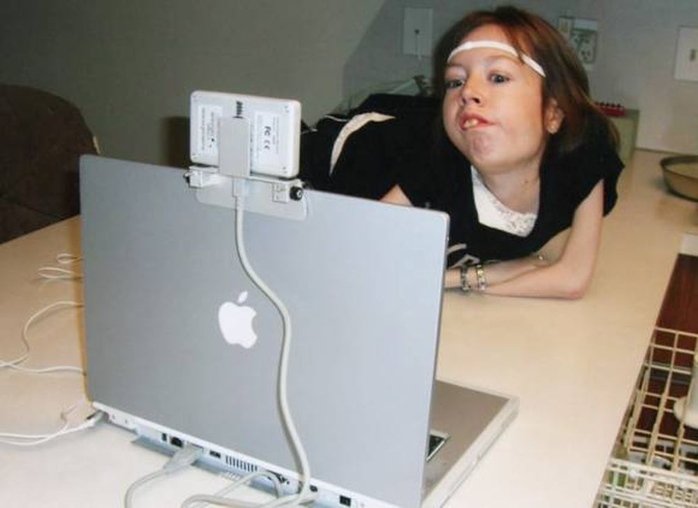 Presentan un mouse para los discapacitados motrices