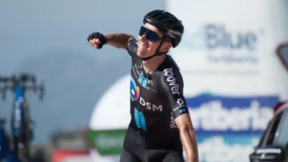 Bardet celebró en la altura