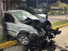 un violento choque entre tres vehiculos termino con la vida de un bebe recien nacido
