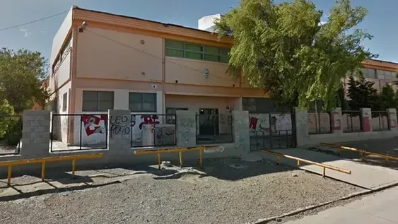 Les robó dinero a sus padres y lo repartió entre los compañeros de su colegio