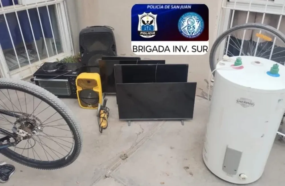 Recuperan electrodomésticos y objetos robados en allanamientos en Rivadavia