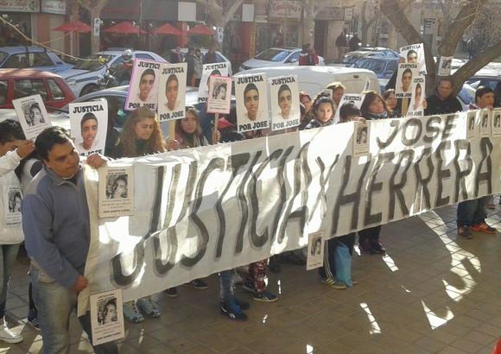 Piden justicia por José Herrera