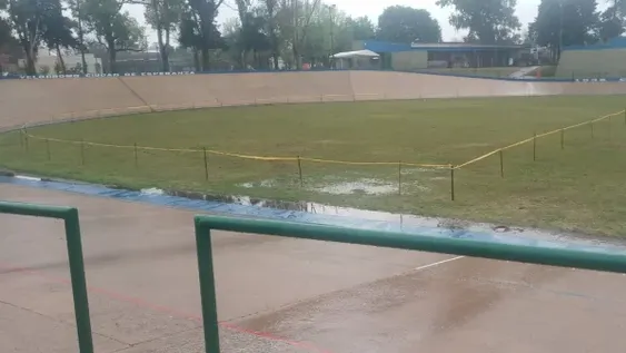 La lluvia obligó a postergar el inicio del Argentino de pista en Santa Fe