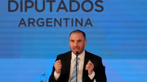 Guzmán anunció nuevas medidas para bajar la presión sobre el dólar libre