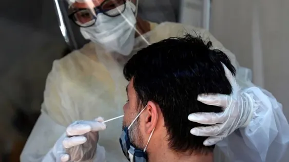 Brasil registró el primer caso de la variante Ómicron XE en América Latina