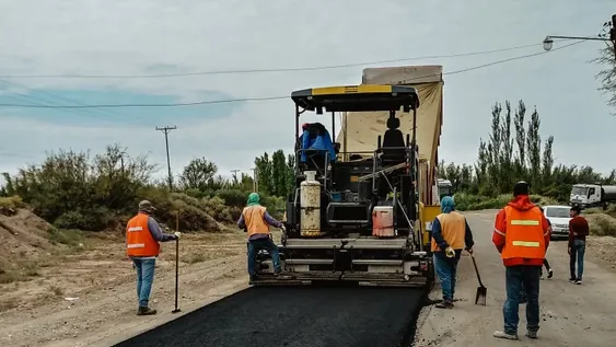 Gobierno costeará la pavimentación en tres departamentos en los que instalaron cloacas