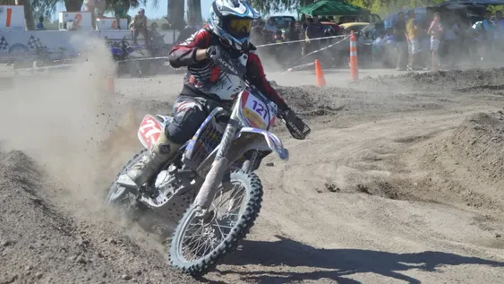 Espectáculo en Tupelí