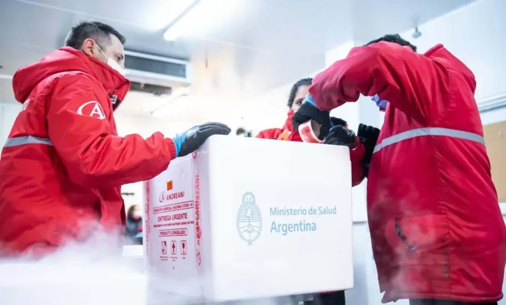 Más de 65% de mayores de 18 está vacunado