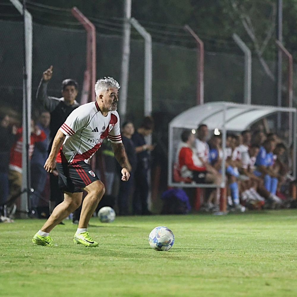 Figura. Ariel Ortega podría ser con River el rival de algún equipo de San Juan en la Liga Senior de AFA.
