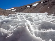 Crece la polémica por la Ley de Glaciares: más de 10 mil inscriptos y la oposición exige ampliar la audiencia en Diputados Crece la polémica por la Ley de Glaciares: más de 10 mil inscriptos y la oposición exige ampliar la audiencia en Diputados