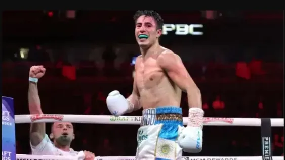 EL SANTAFECINO se coronó como el 43 monarca mundial argentino.