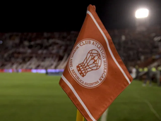 Huracán recibirá a River con un aforo reducido este próximo jueves. Huracán recibirá a River con un aforo reducido este próximo jueves.