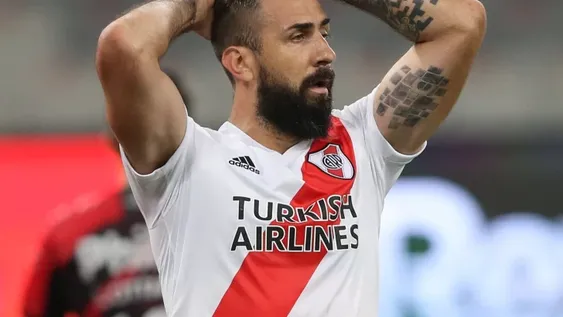 Pratto se va para Holanda