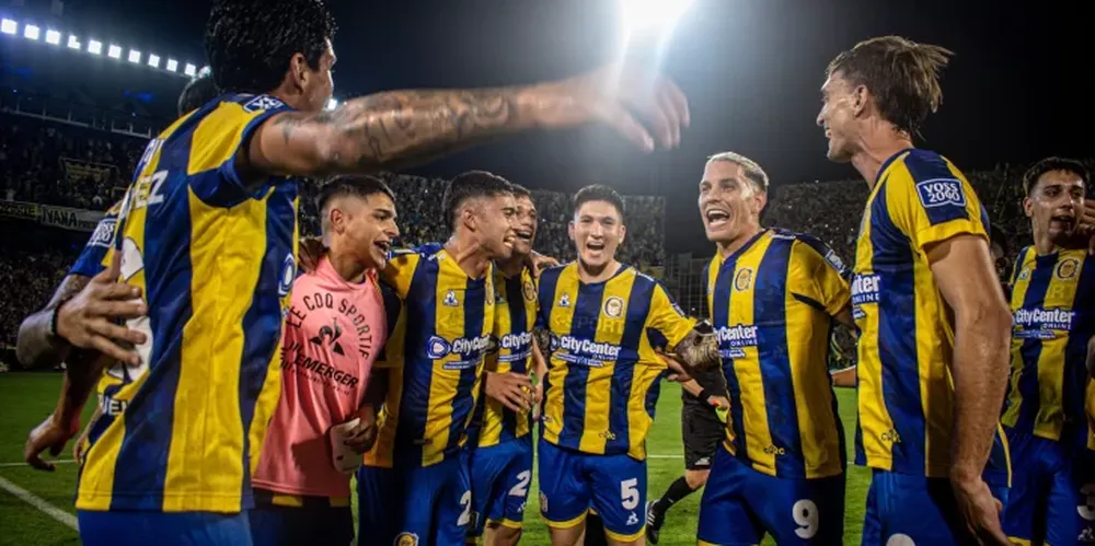 CANDIDATO. Rosario Central se convirtió en uno de los favoritos a la pelea por el título tras ganar la Zona B. Del otro lado, Argentinos apunta alto.