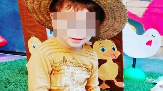 El cerebro del nene ahogado no da señales y en la familia dicen que esperan un milagro