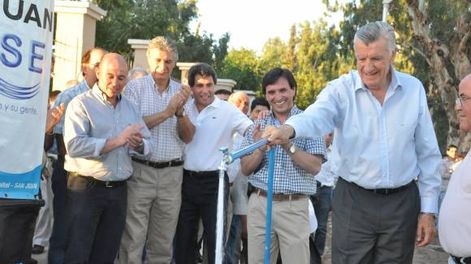 Mejoran la presión del agua en algunas zonas de Rawson