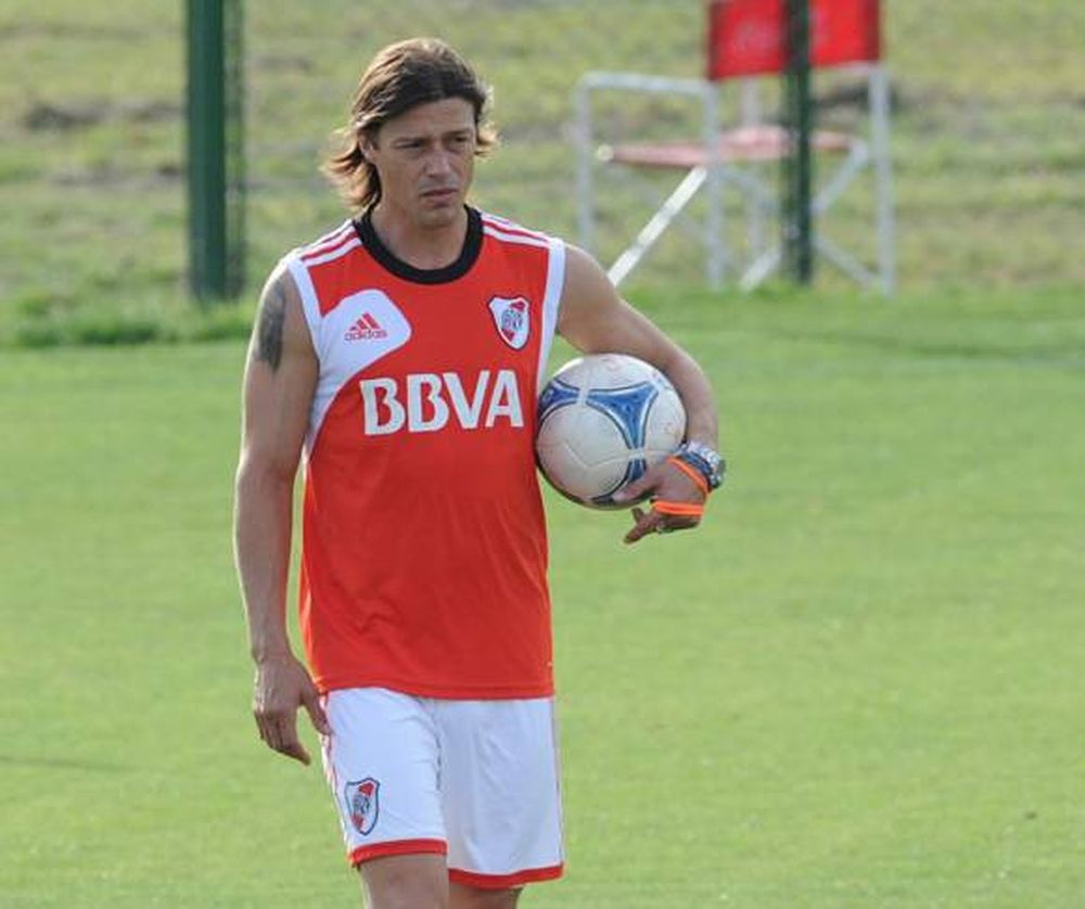 El Pelado no sigue, lo echaron