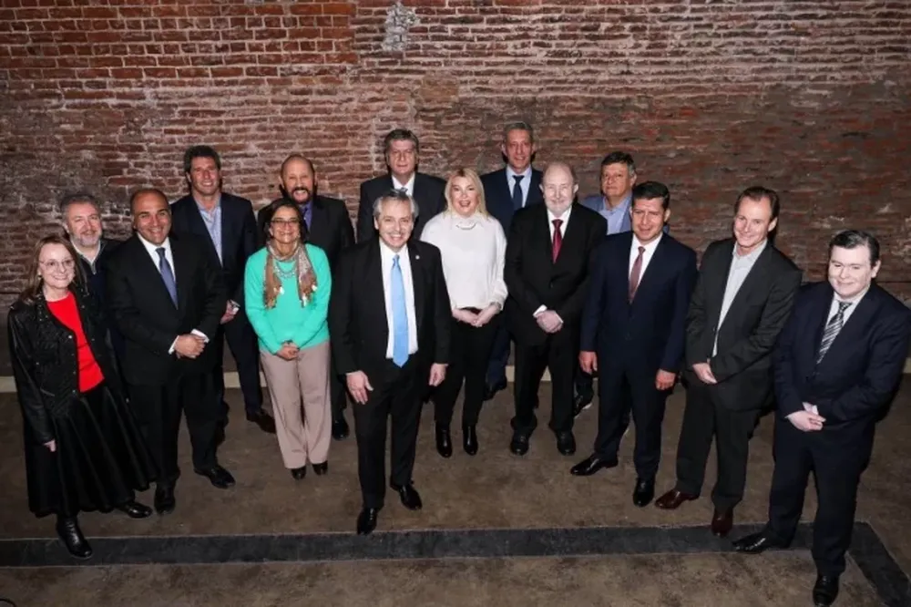 Uñac y 11 gobernadores más del PJ almorzaron con Alberto Fernández