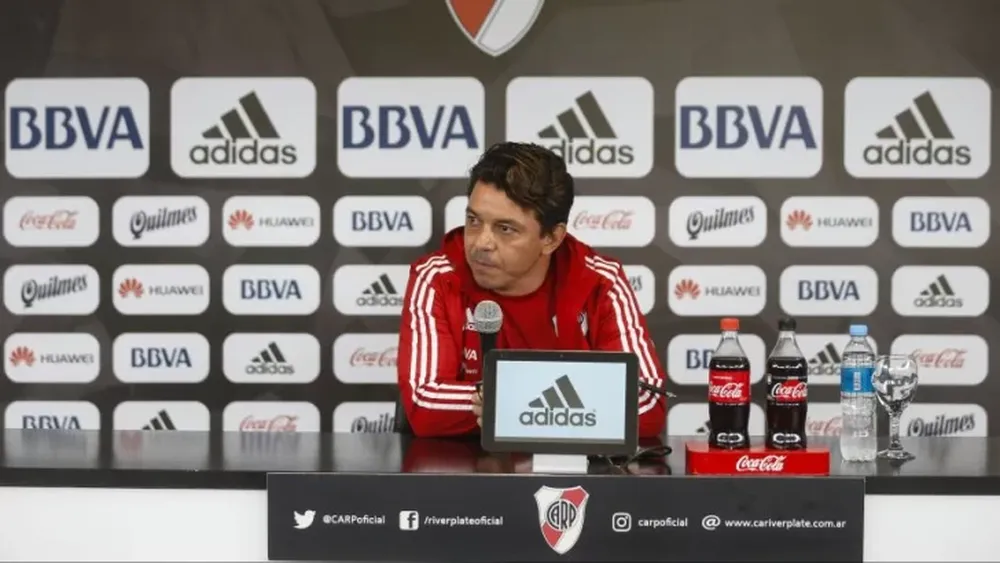 Gallardo confirmó el equipo sin cambios y dijo que “esto no se define el jueves”