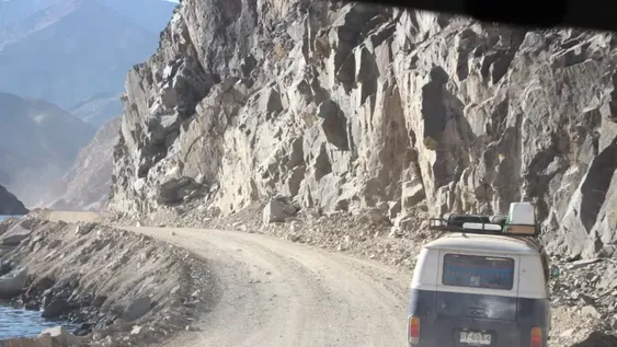 El Paso de Agua Negra continuará cerrado este lunes por las crecidas