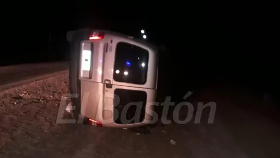 Un joven se salvó de milagro tras protagonizar un vuelco en 25 de Mayo