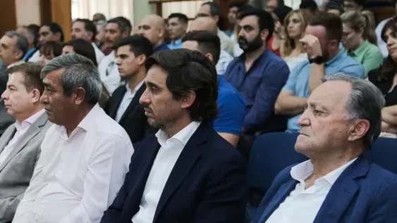 En 7 comunas grandes darán igual incremento salarial que el Ejecutivo