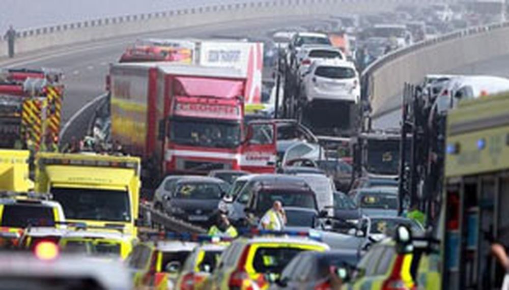 Londres: un gigantesco choque en cadena dejó 200 heridos