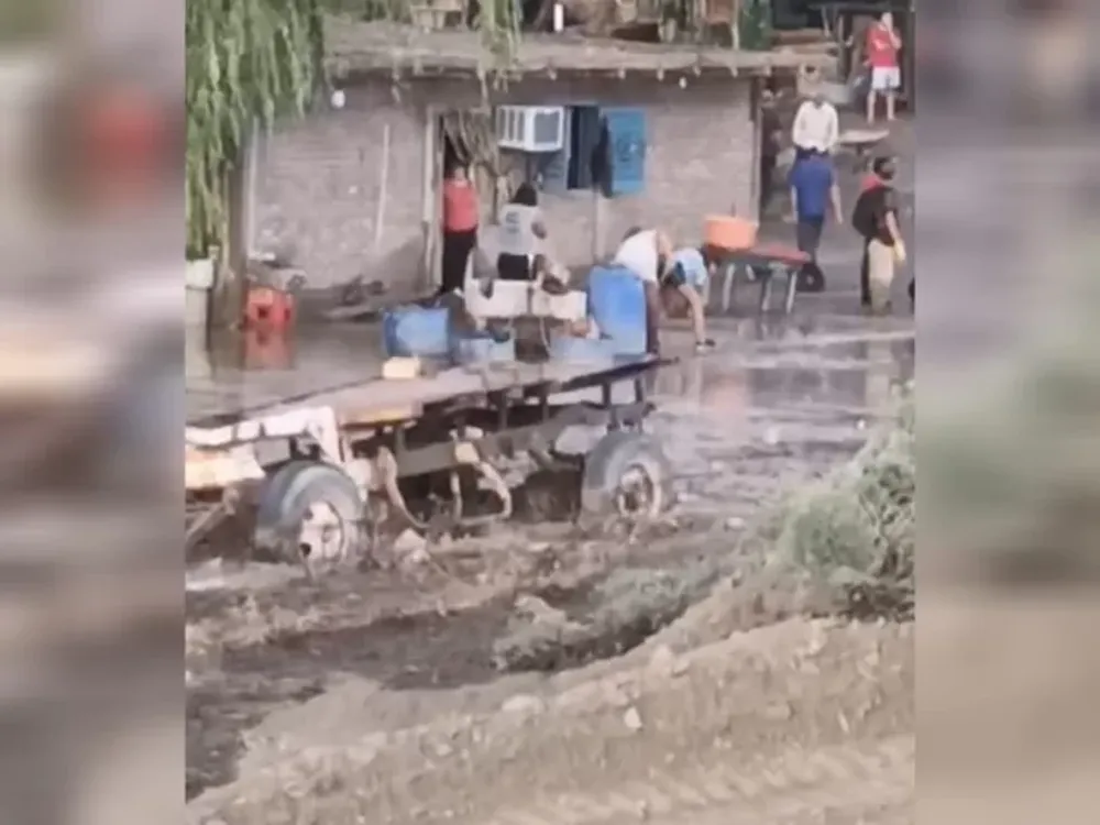 Fuerte tormenta en Calingasta: dos familias autoevacuadas y al menos 18, con daños en sus viviendas