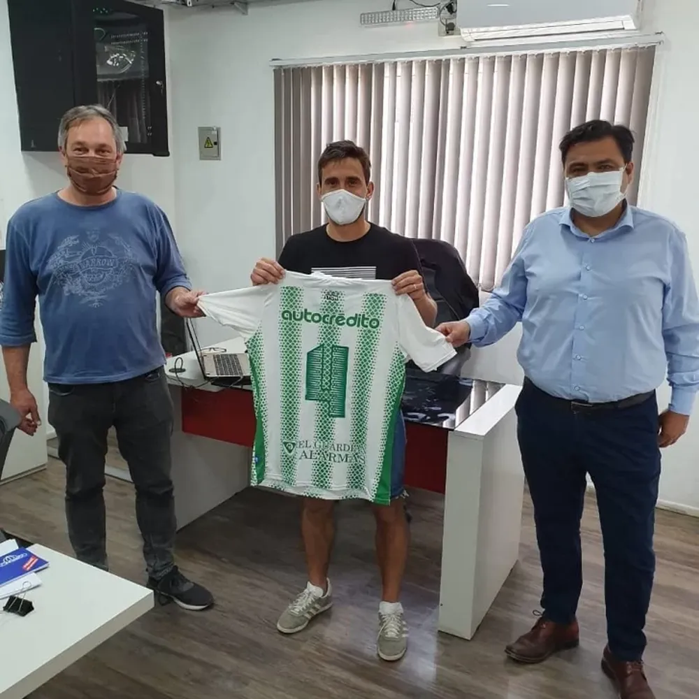 Desamparados se reforzó con Lucas Ceballos, un hijo pródigo del club