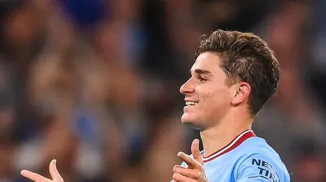 Doblete de Julián y tres de Haaland en la goleada del City