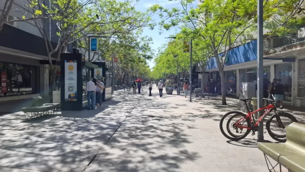 Peatonal.-