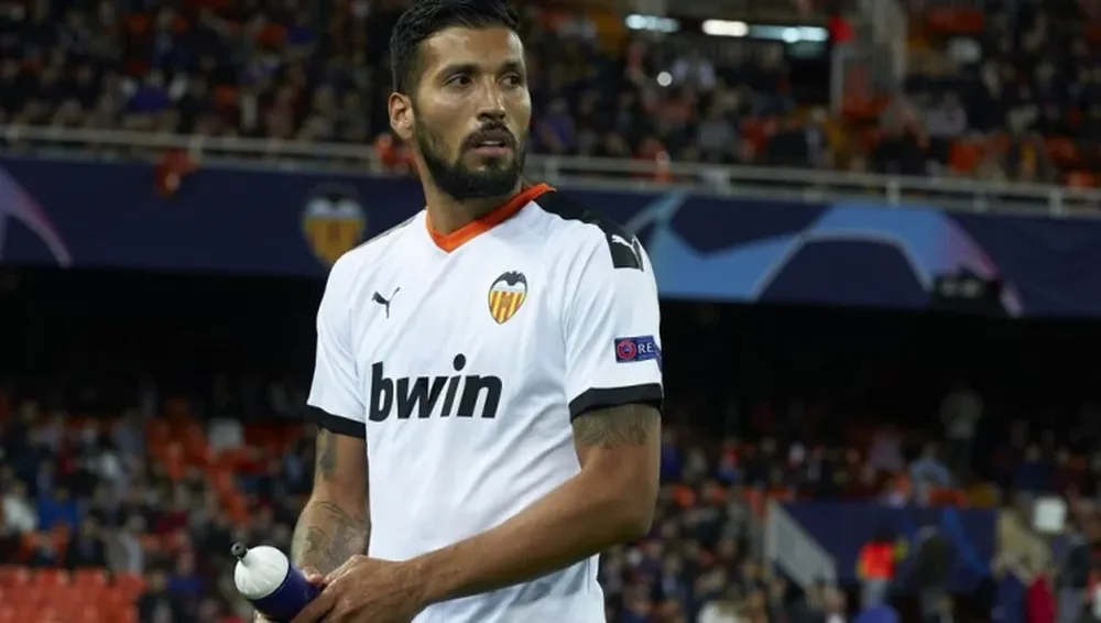 Ezequiel Garay, el segundo futbolista argentino con coronavirus