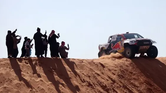 Benavides se retrasó por fallas mecánicas