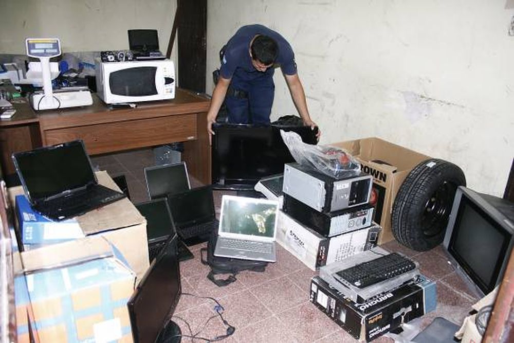 Cayó, sospechado de hacer plata con las cosas robadas