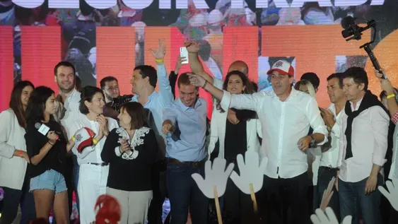 Una remontada que le da respiro al Gobierno a pesar de la derrota