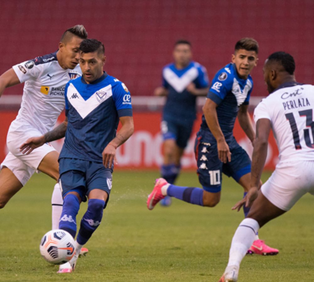 A Vélez se le complicó