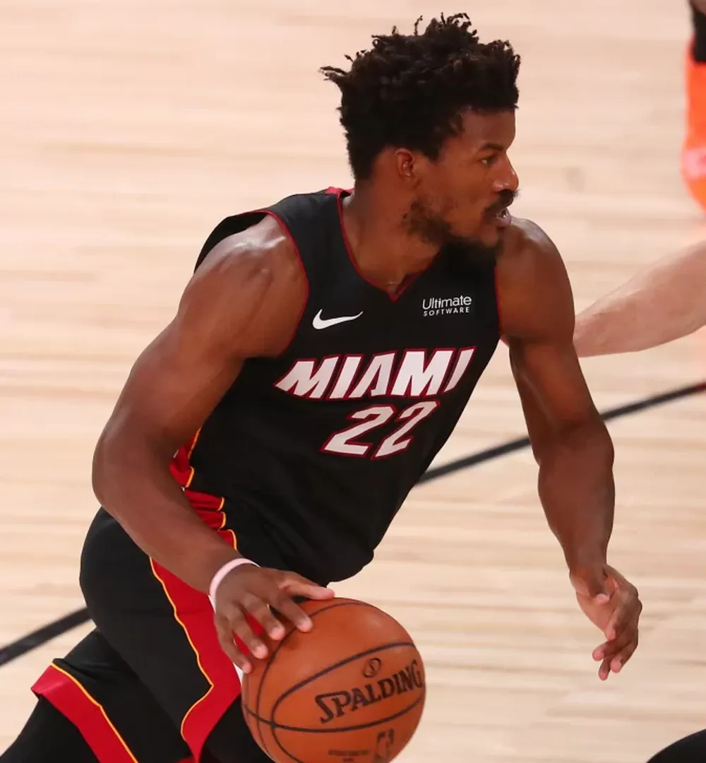 Lakers y Heat van por el anillo