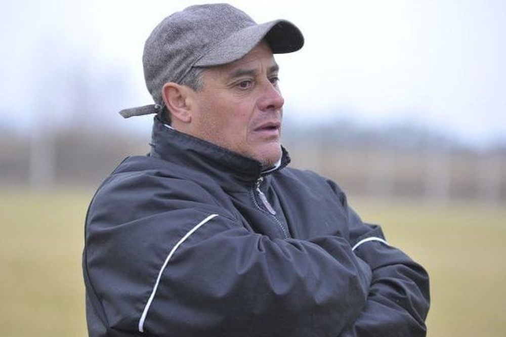 En medio del escándalo por los incidentes, Hubert Piozzi dejó de ser el técnico de Marquesado