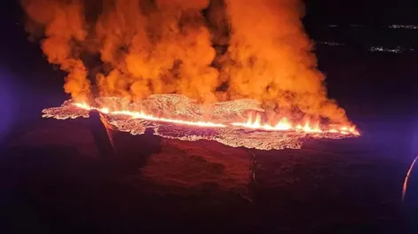 Impactante erupción de un volcán en Islandia: hay más de 4 mil evacuados
