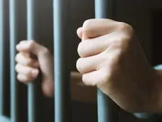 El intento de robo ocurrió en una escuela ubicada en Rawson y fue advertido por la casera del establecimiento. El intento de robo ocurrió en una escuela ubicada en Rawson y fue advertido por la casera del establecimiento.