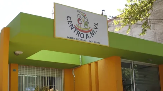 Crece el escándalo: una de las menores declaró que tuvo sexo con tres policías