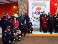Carlos Heredia junto al destacamento de Astica, Valle Fértil.