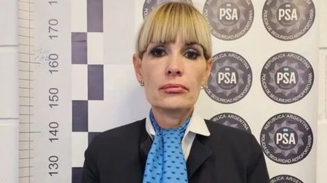 Quién es la azafata de Aerolíneas Argentinas acusada de realizar una amenaza de bomba en un vuelo a Miami