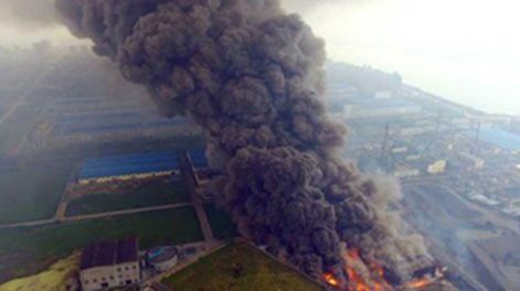 La explosión en una planta química deja más de 20 muertos
