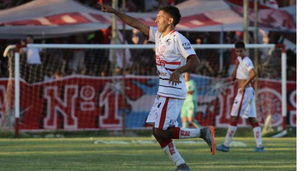 Claudio Ulloa es nuevo refuerzo de Peñarol