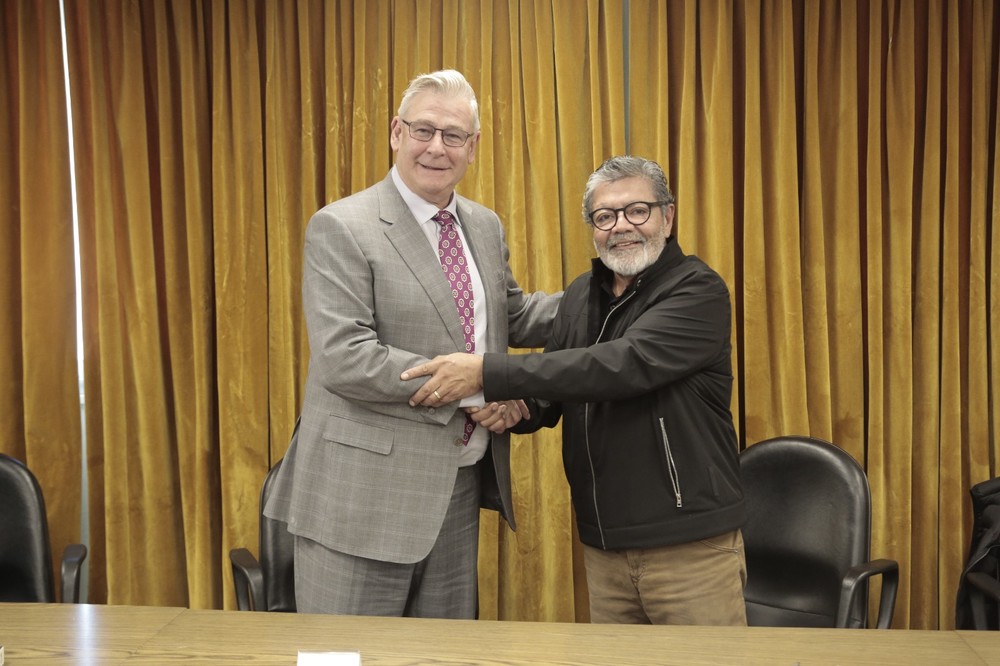 Ron Hochstein y Gerardo Martínez.-